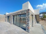 Lüks, en üst kalitede, plan aşamasında 3 yatak odalı bungalov + çatı terası + ortak yüzme havuzu + restoran + spor salonu + muhteşem deniz ve dağ manzaraları