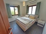 3 yatak odalı ikinci el bungalow + tamamen mobilyalı + çatı terası + 10 m x 5 m Roma sonlu havuz + deniz ve dağ manzaralı + Tapu sahibinin adına, KDV ödenmiş