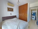 2 yatak odalı ikinci el çatı katı daire + full eşyalı + ortak havuzlar + kapılı güvenlik