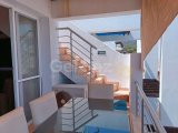 2 yatak odalı ikinci el çatı katı daire + full eşyalı + ortak havuzlar + kapılı güvenlik