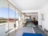5 yatak odalı ikinci el villa + DENİZ KENARI + 12m x 8 havuz + spor salonu + çalışma odası + güneş panelleri + foto voltaj sistemi + beyaz eşyalar + klima + mer
