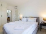 Çarpıcı 2 yatak odalı modern penthouse daire + ödüllü butik otel ve şarap çiftliğinin bir parçası + ortak yüzme havuzu + spor salonu + kafe + sauna + çocuk oyun