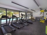 Çarpıcı 2 yatak odalı modern penthouse daire + ödüllü butik otel ve şarap çiftliğinin bir parçası + ortak yüzme havuzu + spor salonu + kafe + sauna + çocuk oyun