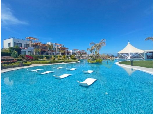 Satılık Daire-Bahçeli, Girne