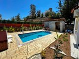 3 yatak odalı Akdeniz tarzı yeniden satış villası + 8m x 4m yüzme havuzu + tam donanımlı + merkezi ısıtma + güneş panelleri + sauna + muhteşem deniz ve dağ manz