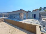 Satılık Villa-Bahçeli, Girne