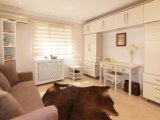 Muhteşem manzaralı, cennet gibi ‘gizli’ 4 yatak odalı villa. Kendi özel havuzuyla, Kıbrıs'ın Bellapais köyünde - birkaç uluslararası okula sadece 10 dakika