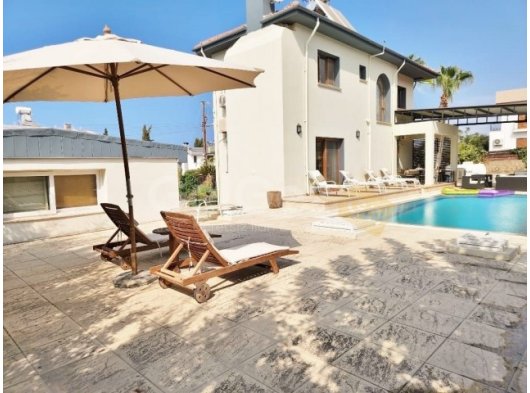 Lüks 3 Yatak Odalı Villa + Özel Havuz + Deniz ve Dağ Manzaralı - Çatalköy'ün Kalbinde Harika Konum