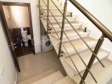 3 yatak odalı ikinci el villa + son zamanlarda yenilenmiş + mobilyalı + merkezi ısıtma altyapısı + jakuzi + plaja yürüme mesafesinde + Tapu sahibinin adına, KDV