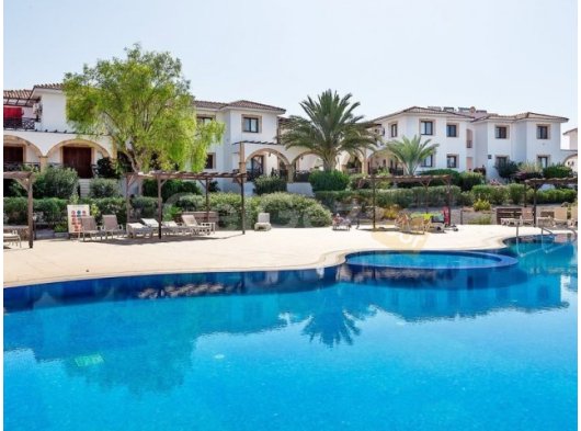 Cozey 2 Yatak Odalı Zemin Kat Daire (Kısa ve Uzun Süreli Kiralama) + Ortak Havuz, Isıtmalı Kapalı Havuz, Spor Salonu, Spa, Güzel Bakımlı Bahçeler