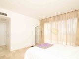 Harika 3 yatak odalı lüks ikinci el bungalov, denize sıfır konumda + ofis odası + 8m x 4m yüzme havuzu + tam donanımlı + çatı teras + yerden ısıtma + SPA + kapa
