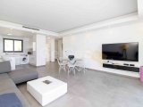 3 yatak odalı lüks bahçe daire + tamamen mobilyalı + ortak yüzme havuzları + restoran + SPA merkezi + tenis kortu + golf