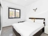 3 yatak odalı lüks bahçe daire + tamamen mobilyalı + ortak yüzme havuzları + restoran + SPA merkezi + tenis kortu + golf
