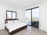 3 yatak odalı lüks bahçe daire + tamamen mobilyalı + ortak yüzme havuzları + restoran + SPA merkezi + tenis kortu + golf