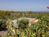 3 yatak odalı lüks bahçe daire + tamamen mobilyalı + ortak yüzme havuzları + restoran + SPA merkezi + tenis kortu + golf