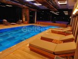 3 yatak odalı lüks bahçe daire + tamamen mobilyalı + ortak yüzme havuzları + restoran + SPA merkezi + tenis kortu + golf
