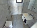 Deniz kenarındaki gelişim içinde 3 yatak odalı çağdaş yeniden satış villası + tamamen mobilyalı + ortak yüzme havuzu + mükemmel konum + plaja yürüme mesafesi