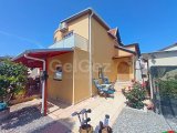 4 yatak odalı villa + 8m x 4m yüzme havuzu + klima + yerden ısıtma + sauna + Tapu sahibinin adına kayıtlı KDV ödenmiştir.