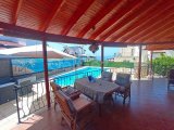4 yatak odalı villa + 8m x 4m yüzme havuzu + klima + yerden ısıtma + sauna + Tapu sahibinin adına kayıtlı KDV ödenmiştir.