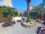 4 yatak odalı villa + 8m x 4m yüzme havuzu + klima + yerden ısıtma + sauna + Tapu sahibinin adına kayıtlı KDV ödenmiştir.