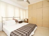 Harika 5 yatak odalı ikinci el villa + 10m x 5m havuz + aydınlatmalarla olgun bahçe + süpermarkete, golf kulübüne, SPA merkezine ve sahile yürüme mesafesinde +