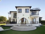 3 yatak odalı ikinci el villa + 10m x 5m yüzme havuzu + mobilyalı + mutfak eşyaları + hizmet odası + odun yakma sobası