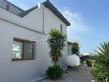 3 yatak odalı ikinci el villa + 8m x 4m yüzme havuzu + full eşyalı + jakuzili çatı terası + muhteşem manzara + Sahibinin adına tapu – KDV ödenmiş