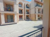 3 yatak odalı ikinci el bahçe daire + kısmen mobilyalı + ortak yüzme havuzu + çocuk oyun alanı + yeraltı otoparkı + gerekli tüm altyapı özelliklerine yakın konu