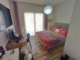3 yatak odalı ikinci el bahçe daire + kısmen mobilyalı + ortak yüzme havuzu + çocuk oyun alanı + yeraltı otoparkı + gerekli tüm altyapı özelliklerine yakın konu