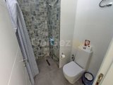1 yatak odalı yeniden satılık tatil dairem + tamamen mobilyalı + ortak yüzme havuzları + çatı katı havuzu + spor salonu + kumsal + Pre 74 Türk tapu senedi
