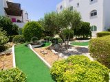 1 yatak odalı yeniden satılık tatil dairem + tamamen mobilyalı + ortak yüzme havuzları + çatı katı havuzu + spor salonu + kumsal + Pre 74 Türk tapu senedi