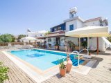 Satılık Villa-Karşıyaka, Girne