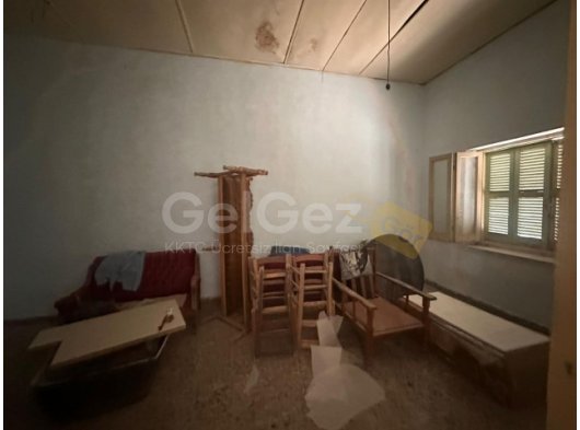 DEĞİRMENLİK BÖLGESİNDE SATILIK MÜSTAKİL EV