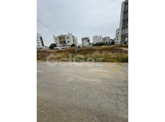 KIBRIS LEFKOŞA KERMİYA BÖLGESİNDE APARTMAN İZİNLİ SATILIK ARSA