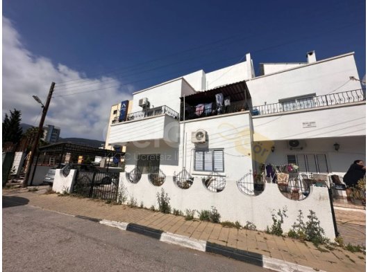 GİRNE MERKEZDE SATILIK TÜRK MALI KOMPLE BİNA