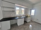 LEFKOŞA YENİŞEHİR'DE ANA CADDE ÜZERİNDE SATILIK DAİRE