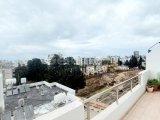 GİRNE MERKEZ BÖLGESİNDE SATILIK PENTHOUSE