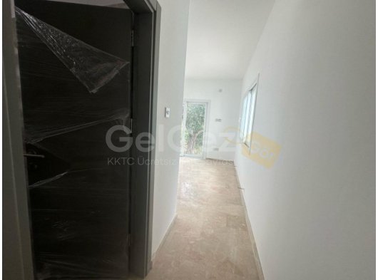 GİRNE OZANKÖY BÖLGESİNDE SATILIK TRİPLEX LÜKS 4 + 1 VİLLA ( 0533 880 00 85 )