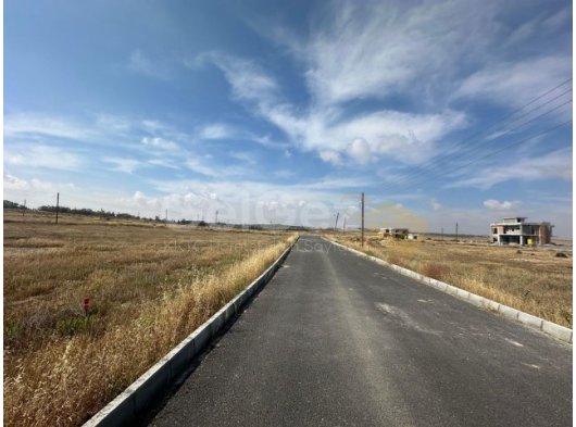 LEFKOŞA AYDEMET METEHAN BÖLGESİNDE SATILIK ARSA