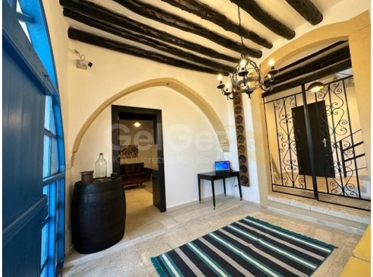 GİRNE LAPTA BÖLGESİNDE SATILIK KOMPLE BİNA 0533 880 00 84