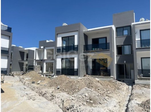 DEMİRHAN'DA YENİ SIFIR DAİRELER