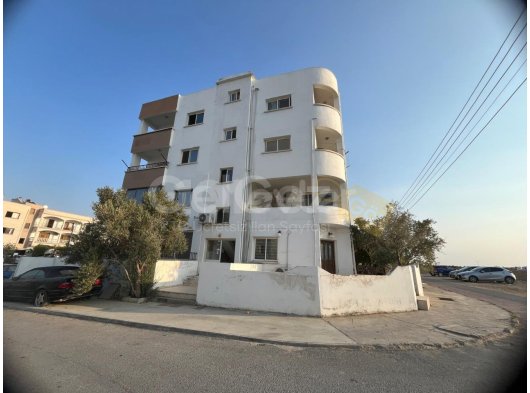 GÖNYELİ' DE ZEMİNKAT AYLIK ÖDEMELİ AİLEYE KİRALIK DAİRE