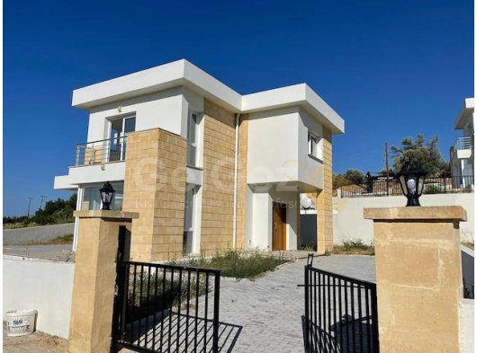 Girne Alsancak Süper Lüks Villa