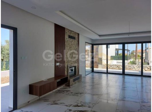 Girne Çatalköy Lüks Dire 4+1 Yüzme Havuzlu 4+1