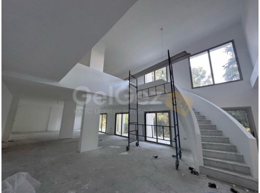 Merkez’de 150 m2 kiralık dükkan 6000 stg