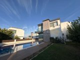 Alsancak’da 4+1 havuzlu eşyalı villa 490.000 Stg