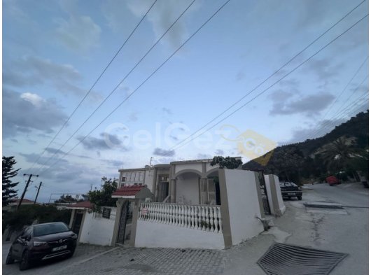 Lapta'da 200 m2 Eşdeğer müstakil 180.000 STG / 0548 823 96 10