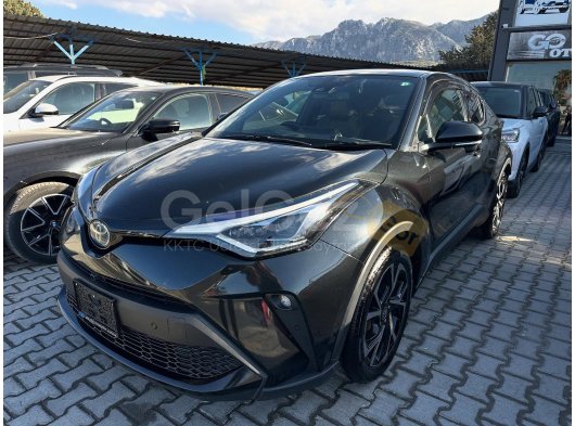2021 Model Otomatik Toyota C-HR