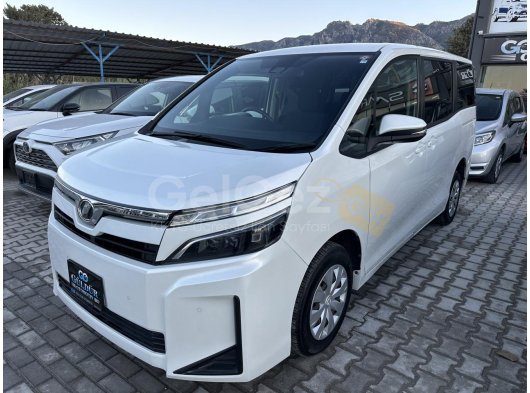 2020 Model Otomatik Toyota Voxy