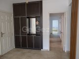 Merkezde 180 m2 3+1 eşyasız ticari daire 950 stg / 0548 823 96 10